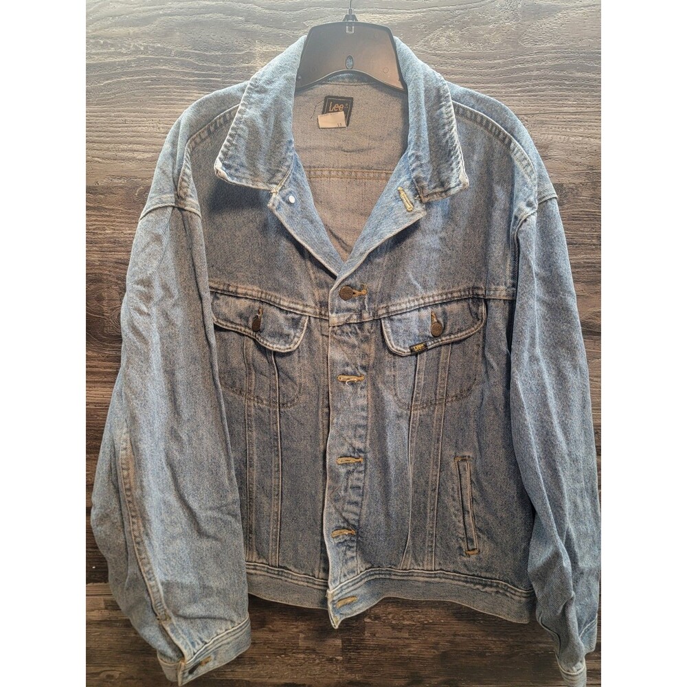 VINTAGE Lee Denim Jean Trucker Jacket Men XL Blue 153438 Med Wash Button USA